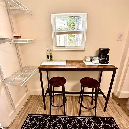 House Of Hollywood - Entire Unit, Centrally Located, Free Parking Lake Forest Exterior photo