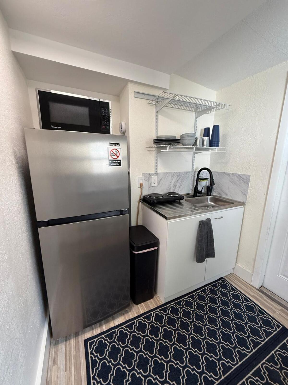 House Of Hollywood - Entire Unit, Centrally Located, Free Parking Lake Forest